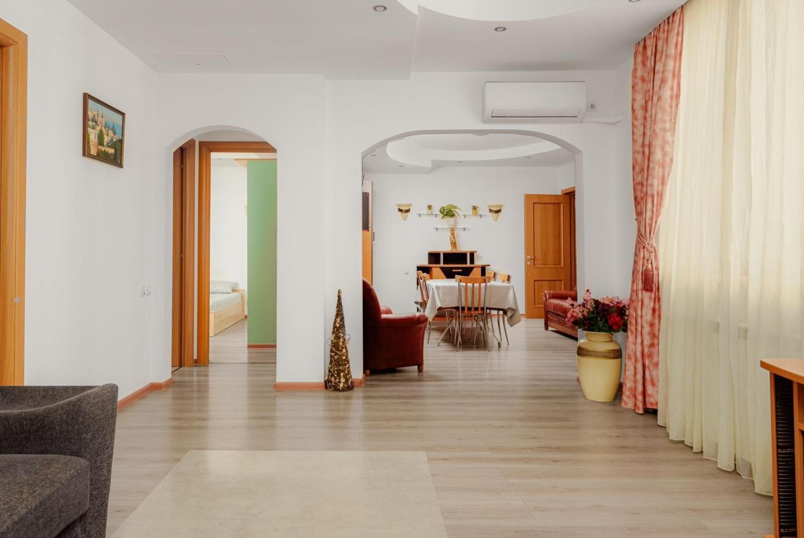 Heart Of Downtown 3 Rooms Apartment Self Check In Bükreş Dış mekan fotoğraf
